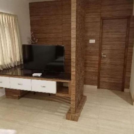 Residenza Adhikrishna Arcade Erode Exterior foto